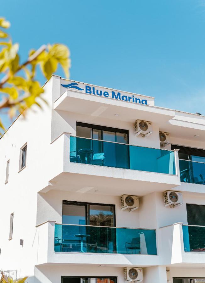 Blue Marina Apartments Bagian luar foto